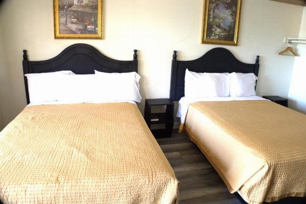 Lambert Inn image 39