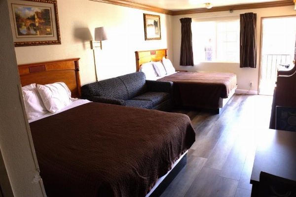 Lambert Inn image 41
